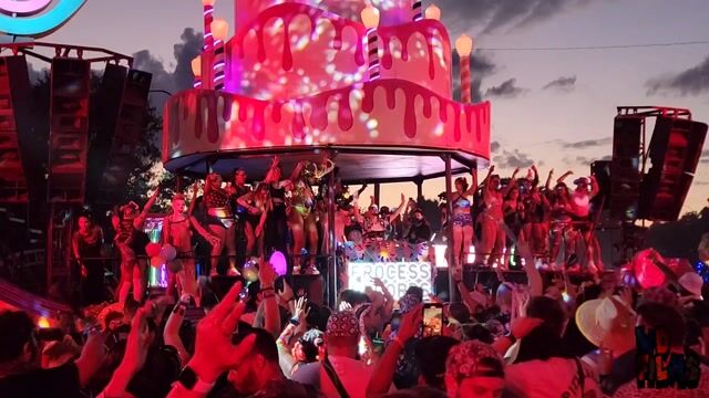 Festival art-car scenes, clothed/costumed