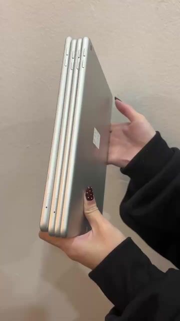 iPad Gen 6 32GB 128GB màu trắng likenew 99%. Mua bán Máy tính bảng tại Quận Cầu Giấy Hà Nội được đăng bởi Henry Shop hình 1