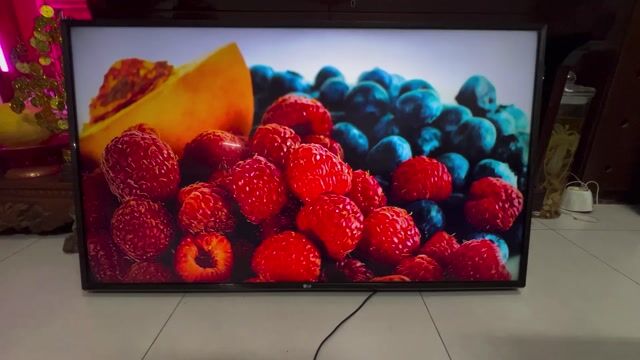 Tivi LG 49uk6340ptf 4K có sọc màn hình. Mua bán Tivi, Âm thanh tại Quận Tân Bình Tp Hồ Chí Minh được đăng bởi Mua bán Tivi cũ hình 1