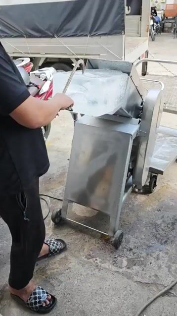 Máy nghiền đá Inox 304 đã dùng. Mua bán Đồ chuyên dụng, Giống nuôi trồng tại Quận Gò Vấp Tp Hồ Chí Minh được đăng bởi Phucminh Lê hình 1