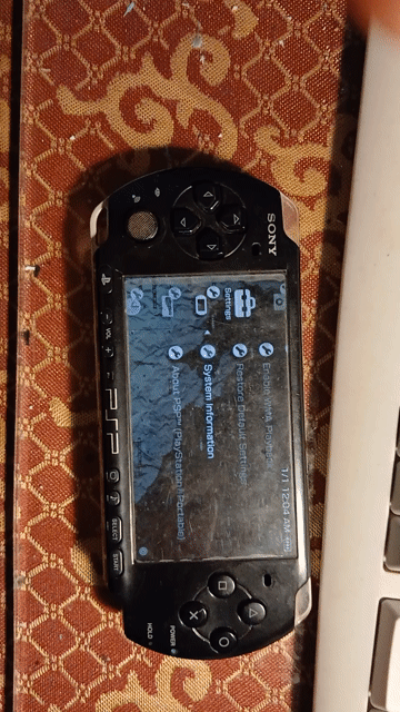 Xác PSP 3001 . Mua bán Thiết bị chơi game tại Thành phố Nha Trang Khánh Hòa được đăng bởi kiet hình 1