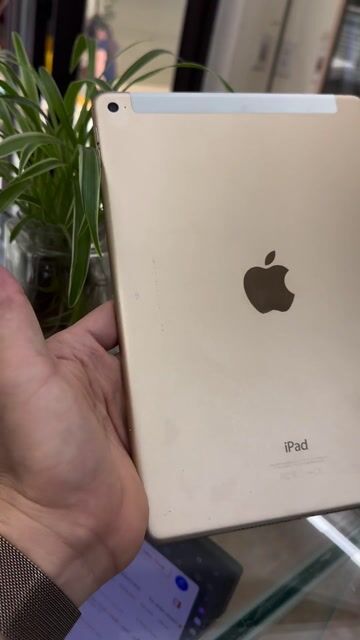 Apple iPad Air 2 64GB Vàng mất vân tay. Mua bán Máy tính bảng tại Quận Thanh Xuân Hà Nội được đăng bởi Ha Tien Duy hình 1