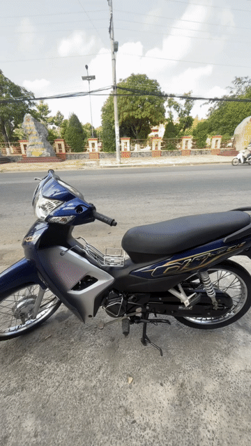 Honda Vision màu Nâu. Mua bán Xe máy tại Quận Bình Thuỷ Cần Thơ được đăng bởi Kim Chiến hình 1