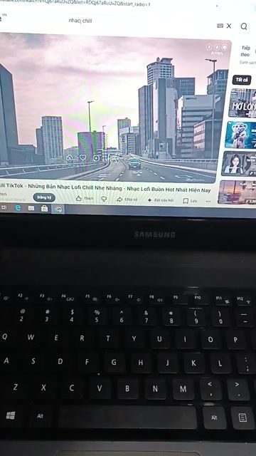Samsung Laptop i5 . Mua bán Laptop tại Thành phố Thủ Dầu Một Bình Dương được đăng bởi Anh Khoa hình 1