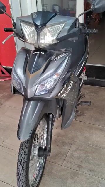 Xe máy Honda Wave RSX màu xám, sản xuất 2013. Mua bán Xe máy tại Huyện Bình Chánh Tp Hồ Chí Minh được đăng bởi Bảo hình 1