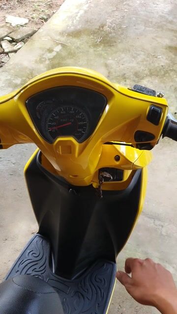 Vision 2016 vàng đẹp. Mua bán Xe máy tại Huyện Cần Giuộc Long An được đăng bởi Trần Phi hình 1