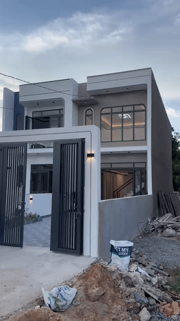 Mua bán Nhà ở Thị xã Bến Cát Bình Dương diện tích 180 m² giá 2,45 tỷ