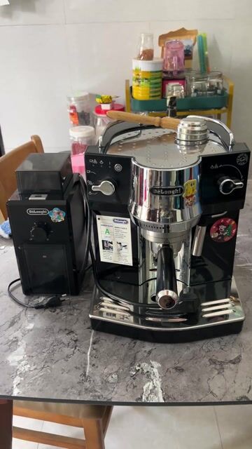 combo Máy pha cà phê Delonghi Đen Đã qua sử dụng. Mua bán Bếp, lò, đồ điện nhà bếp tại Thành phố Biên Hòa Đồng Nai được đăng bởi ĐỒ DƯ CẦN BÁN hình 1