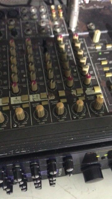 PRE MICXER MACKIE 1202 VLZ ..made in usa. Mua bán Tivi, Âm thanh tại Quận 5 Tp Hồ Chí Minh được đăng bởi LÂM LÊ VĂN SỸ hình 1