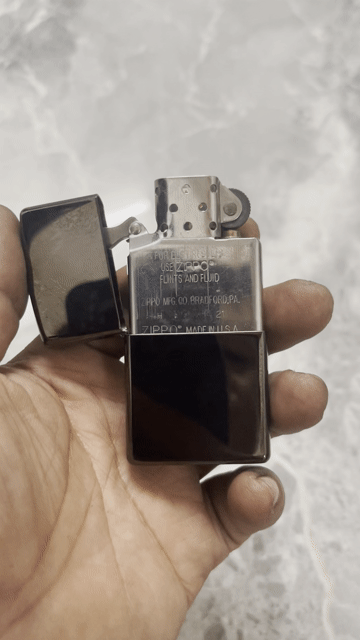 Bật lửa Zippo 2021 Đen mạ saphia. Mua bán Đồ sưu tầm, đồ cổ tại Quận Thanh Khê Đà Nẵng được đăng bởi Võ Thành hình 1