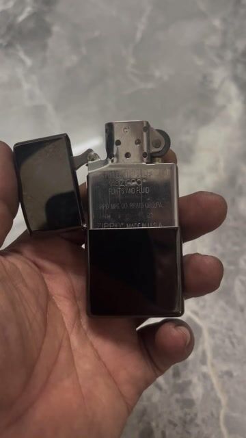 Bật lửa Zippo 2021 Đen mạ saphia. Mua bán Đồ sưu tầm, đồ cổ tại Quận Thanh Khê Đà Nẵng được đăng bởi Võ Thành hình 1