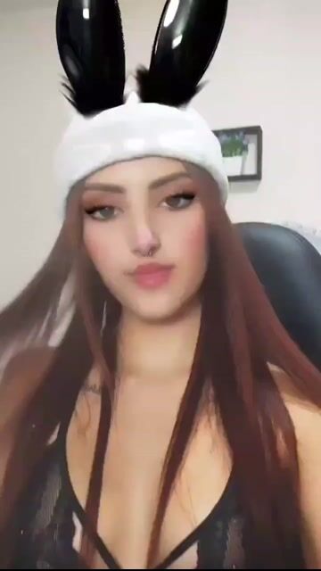 Model - zoe love sex