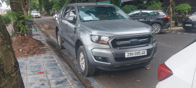 Ford Ranger XLS 2016 Số tự động Xám. Mua bán Ô tô tại Quận Hoàng Mai Hà Nội được đăng bởi An Nhiên hình 1