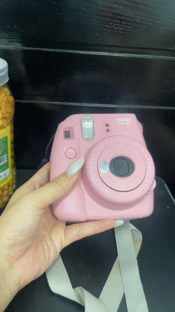 Máy ảnh Instax mini 8+ Hồng. Mua bán Máy ảnh, Máy quay tại Quận Cẩm Lệ Đà Nẵng được đăng bởi Nguyễn Linh Chi hình 1