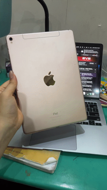 Xác Ipad pro 9.7inch. Mua bán Máy tính bảng tại Quận Thanh Xuân Hà Nội được đăng bởi Quỳnh hình 1