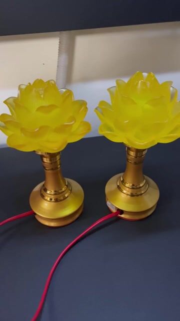 Đèn thờ Vàng Lưu ly 19cm LED. Mua bán Đèn tại Quận Đống Đa Hà Nội được đăng bởi Duy Anh hình 1