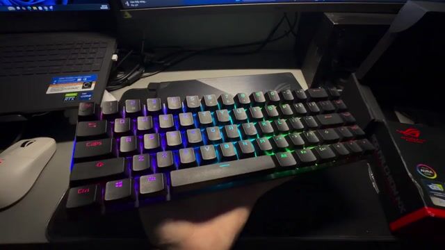🔥 BÀN PHÍM GAMING ASUS ROG FALCHION – NHỎ GỌN NHƯN. Mua bán Phụ kiện (Màn hình, Chuột...) tại Thành phố Phú Quốc Kiên Giang được đăng bởi Phat Huynh hình 1