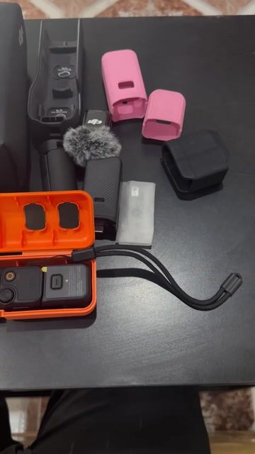 Máy quay phim DJI Osmo Pocket 3 Creator Combo Đen. Mua bán Máy ảnh, Máy quay tại undefined undefined được đăng bởi Minh Hải hình 1