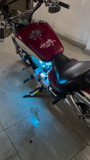 Honda Shadow 750cc Đỏ Trắng. Mua bán Xe máy tại Quận Gò Vấp Tp Hồ Chí Minh được đăng bởi Ly hùng hình 1