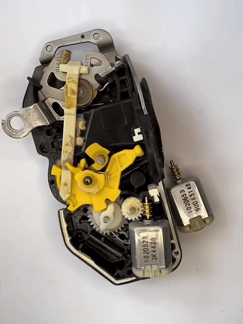 Mô tơ chốt khóa cửa Chevrolet 102***3. Mua bán Phụ tùng xe tại Thành phố Tam Kỳ Quảng Nam được đăng bởi Le Van Thanh hình 1