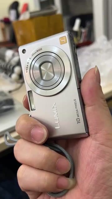 Máy ảnh Panasonic Lumix DMC-FX37. Mua bán Máy ảnh, Máy quay tại Quận Cầu Giấy Hà Nội được đăng bởi Đỗ Kỷ hình 1