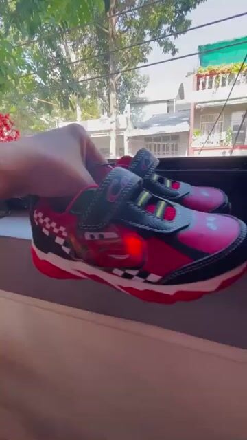 Giày thể thao Disney McQueen Đỏ. Mua bán Giày dép tại Thành phố Mỹ Tho Tiền Giang được đăng bởi Phượng  hình 1