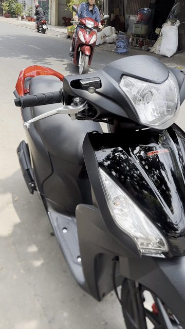 Honda Vision fi 110cc 2017 Đen nhám. Mua bán Xe máy tại Quận 12 Tp Hồ Chí Minh được đăng bởi Lâm Tuyết Mai hình 1