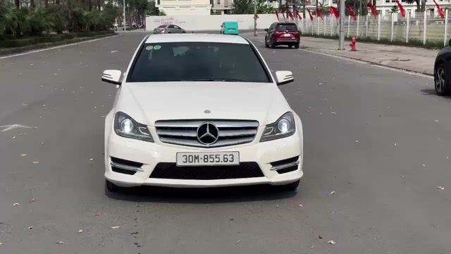 Mercedes C300 AMG 2011. Mua bán Ô tô tại Quận Thanh Xuân Hà Nội được đăng bởi Vạn Phát  Auto hình 1
