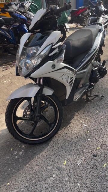 Yamaha Novo 5 Trắng. Mua bán Xe máy tại Quận Tân Phú Tp Hồ Chí Minh được đăng bởi Hoàng Trung hình 1