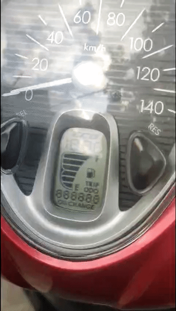 Yamaha Latte Tự động Smartkey màu Đỏ. Mua bán Xe máy tại Thành phố Dĩ An Bình Dương được đăng bởi Cửa hàng xe máy Anh Khoa  hình 1