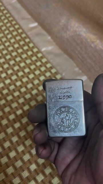 Bật lửa Zippo Windy 1995 Mạ bạc cũ. Mua bán Đồ sưu tầm, đồ cổ tại Quận Thanh Khê Đà Nẵng được đăng bởi Võ Thành hình 1