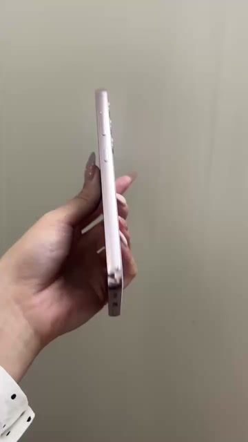 Samsung S23 256GB 2 SIM VL màu tím likenew 99%. Mua bán Điện thoại tại Quận Cầu Giấy Hà Nội được đăng bởi Henry Shop hình 1