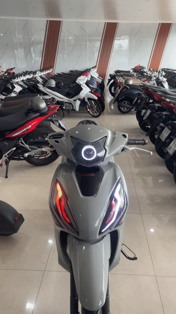 Honda Vision Sporty 2024 Xám 1800 km. Mua bán Xe máy tại Quận Ô Môn Cần Thơ được đăng bởi XE MÁY QUANG TRẦN chuyen bán xe trúng thưởng  hình 1