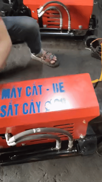 Máy cắt uốn sắt Cắt - Bẻ Sắt Cây 28. Mua bán Đồ chuyên dụng, Giống nuôi trồng tại Quận Long Biên Hà Nội được đăng bởi Nam  hình 1