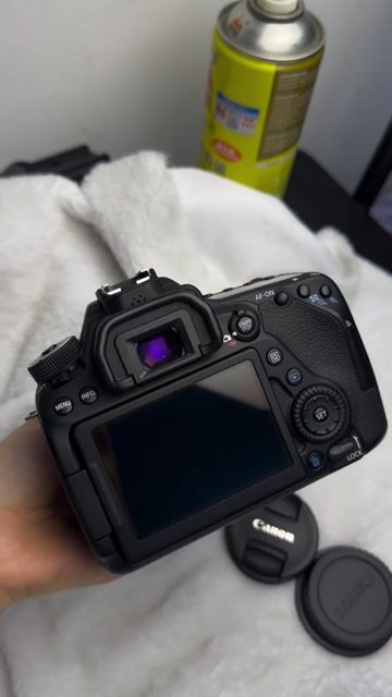 Máy ảnh Canon 80D Đen. Mua bán Máy ảnh, Máy quay tại Quận 3 Tp Hồ Chí Minh được đăng bởi Lê Nhung hình 1