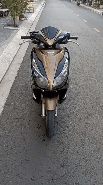 Honda AB Fi(2014)bst69,xe zin êm ru,đẹp keng. Mua bán Xe máy tại Quận 7 Tp Hồ Chí Minh được đăng bởi Trung Anh hình 1