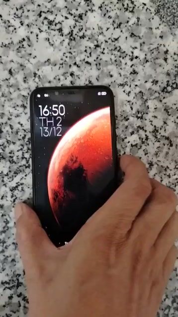 Xiaomi Mi 8 64GB. Mua bán Điện thoại tại Thị xã Bến Cát Bình Dương được đăng bởi người vận chuyển  hình 1