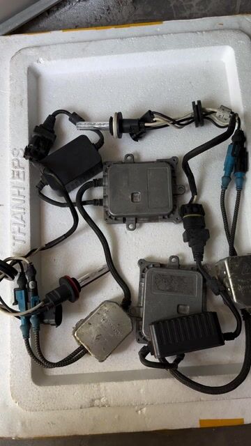 để lại cho anh em cặp bóng xenon chân hb3. Mua bán Phụ tùng xe tại Thành phố Dĩ An Bình Dương được đăng bởi việt hình 1