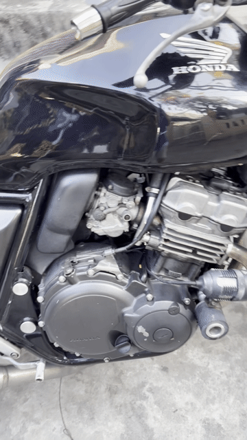 Honda CB400 Đen. Mua bán Xe máy tại Quận Thanh Khê Đà Nẵng được đăng bởi nguyễn tuấn hình 1