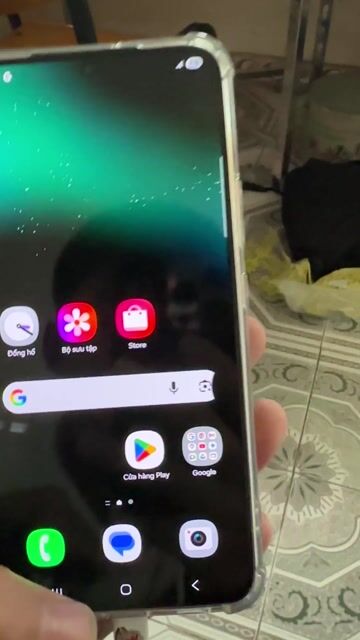 Samsung Galaxy S22 Plus đốm màn hình. Mua bán Điện thoại tại Thị xã Mỹ Hào Hưng Yên được đăng bởi Kevin Trần hình 1