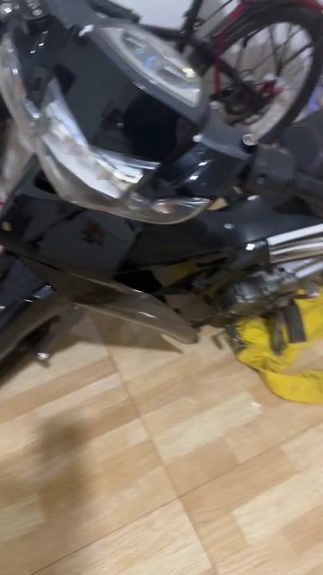 XE BỊ TAN NẠN KHI QUA ĐƯỜNG BỂ DÀN ÁO TRƯỚC ĐÃ THA. Mua bán Xe máy tại Huyện Đức Trọng Lâm Đồng được đăng bởi 2 Clon hình 1