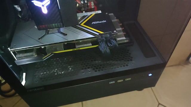 VGA ASRock RX 5700 XT 8GB Challenger Chính hãng