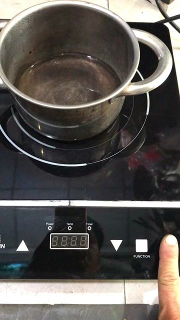 Bếp điện từ Ferroli IS 2000EC Đen kén nồi. Mua bán Bếp, lò, đồ điện nhà bếp tại Quận 7 Tp Hồ Chí Minh được đăng bởi Phạm Hưng 1982 Q7 Đồ cũ Bao Sài  hình 1