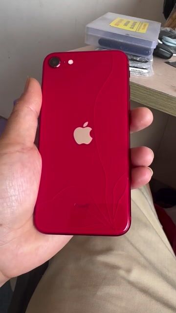 iPhone SE 2-Dung lượng 128GB đủ chức năng. Mua bán Điện thoại tại Quận Long Biên Hà Nội được đăng bởi ADAYROI ĐIỆN THOẠI RUBY  hình 1