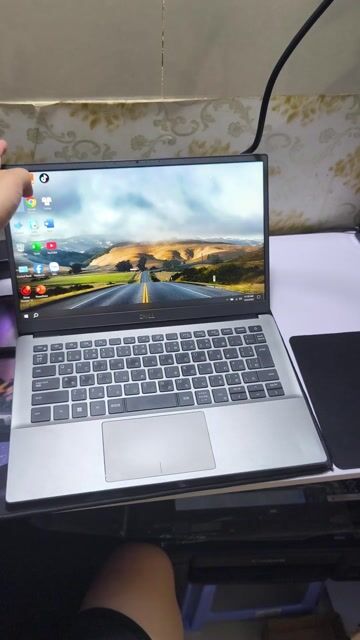 Dell 3301 i5-8265U 14 inch 8GB/128GB. Mua bán Laptop tại Quận 5 Tp Hồ Chí Minh được đăng bởi Phong hình 1