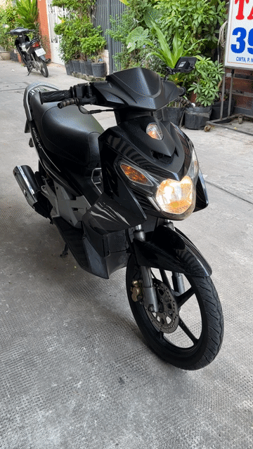 Yamaha Nouvo 3 Đen Xe tay ga zin 100%.xe cọp. Mua bán Xe máy tại Quận 3 Tp Hồ Chí Minh được đăng bởi Phạm thanh Trí  hình 1