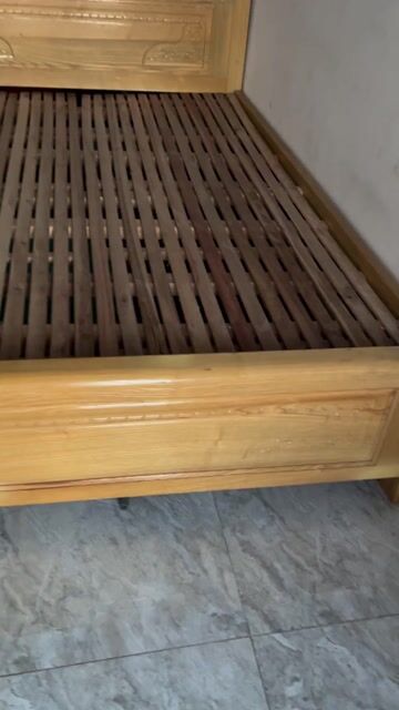 CẦN THANH LÝ LẠI CHIẾC GIƯỜNG GỖ