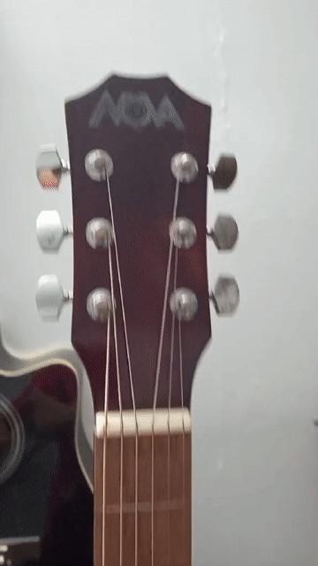 Đàn guitar acoustic Gỗ Nâu ấm áp. Mua bán Nhạc cụ tại Thành phố Ngã Bảy Hậu Giang được đăng bởi Giang hình 1