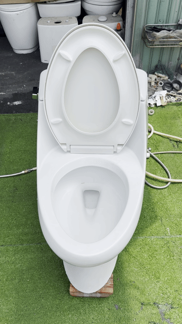Bồn cầu KOHLER K-3722 mới 90% 🚽🚽🚽. Mua bán Thiết bị vệ sinh, nhà tắm tại Quận Tân Bình Tp Hồ Chí Minh được đăng bởi Đồ Cũ Giá Tốt  hình 1