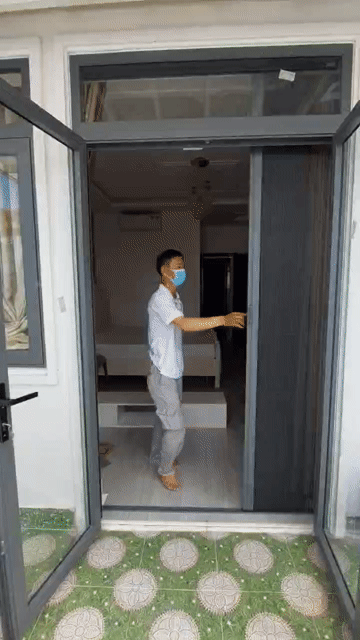 Cửa lưới chống muỗi dạng xếp có ray, nhôm dày.. Mua bán Nội thất, đồ gia dụng khác tại Quận Gò Vấp Tp Hồ Chí Minh được đăng bởi Cửa lưới EMODO hình 1